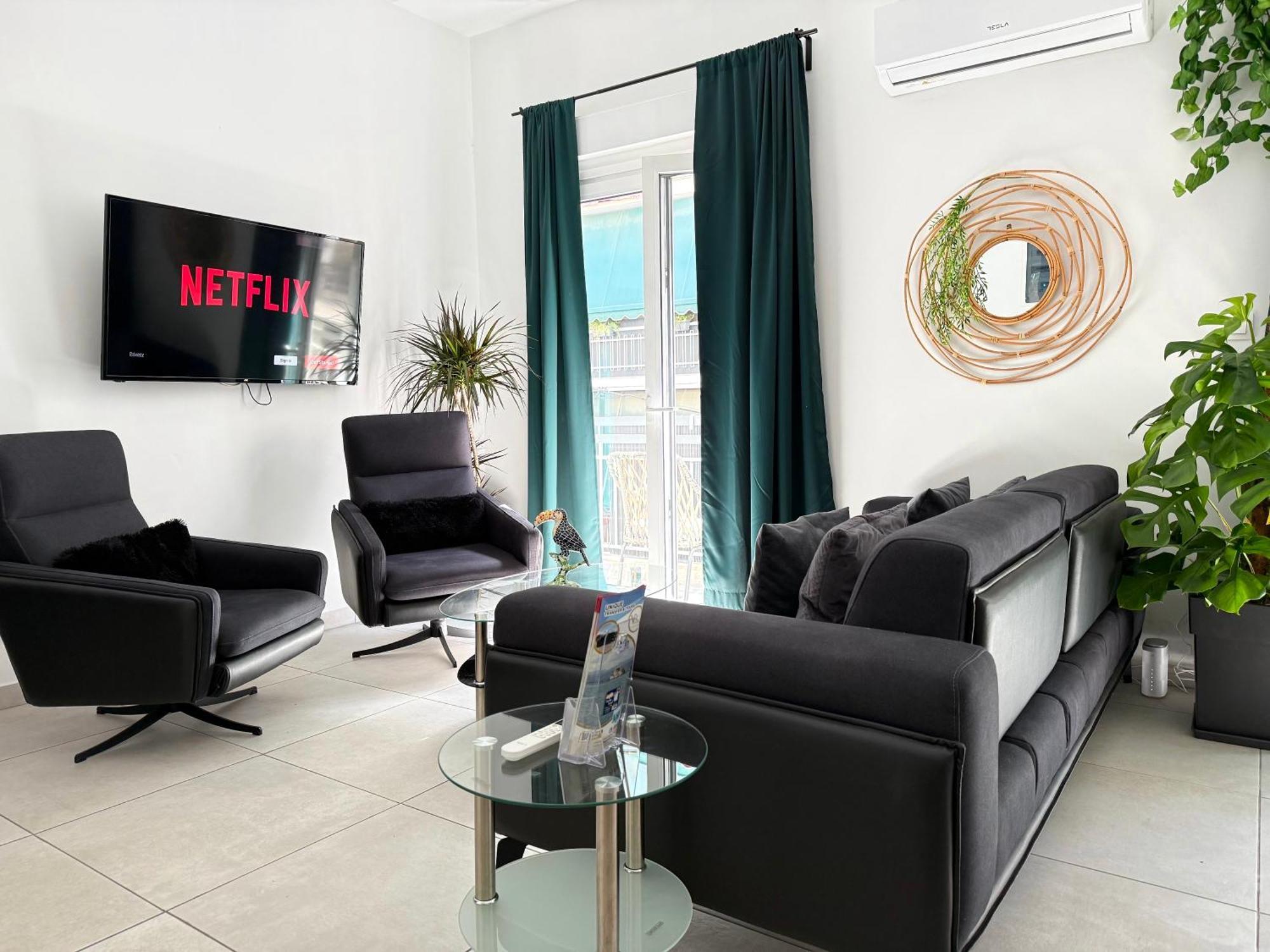 P&P Boutique Apartments Athena Bagian luar foto