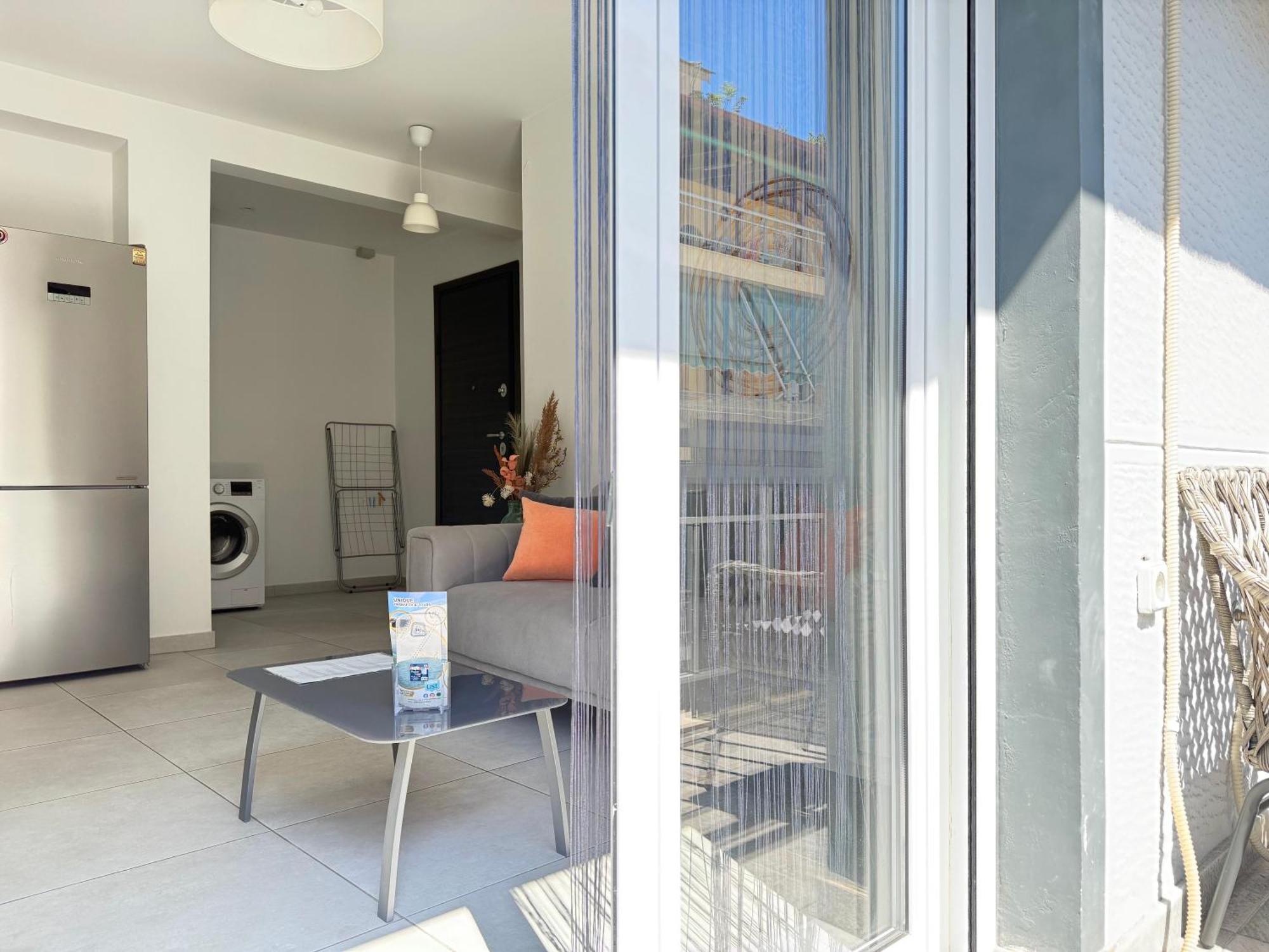 P&P Boutique Apartments Athena Bagian luar foto